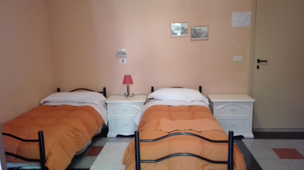 Ostello Villa Franceschini Contigliano Esterno foto